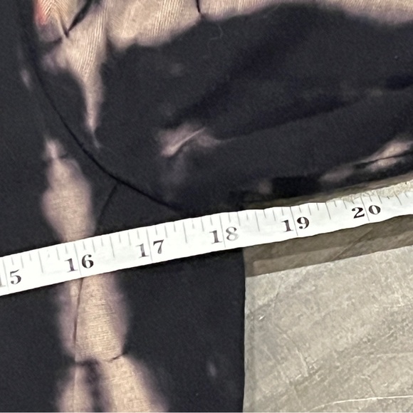 Citron Santa Monica Ginger Jar and Koi Fish Full-Zip Jacket - Size Medium - Picture 10 of 12